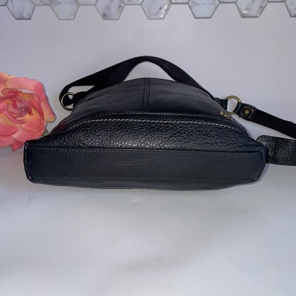 The Sak Black Leather Shoulder Bag - Picture 3 of 8